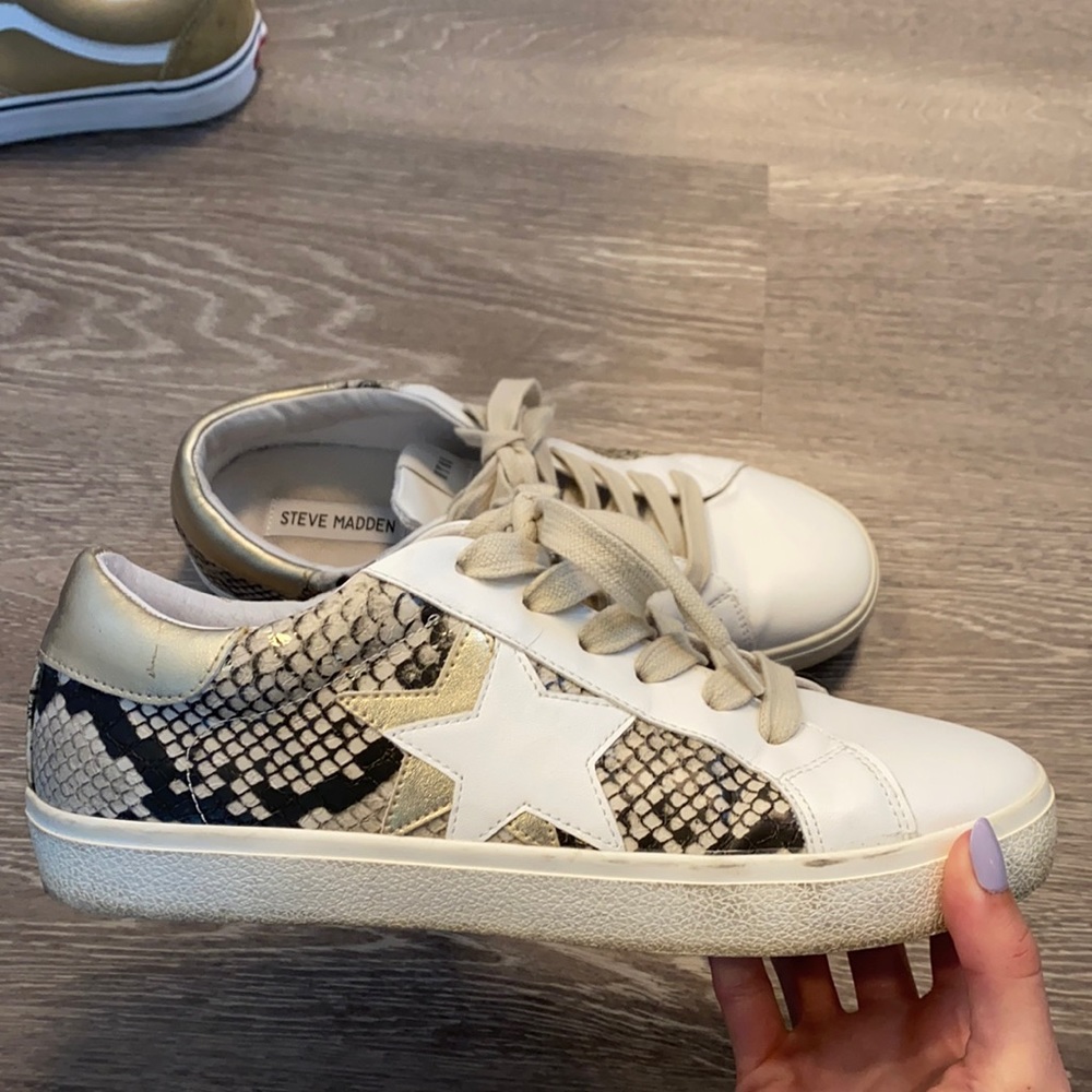 Steve Madden Sneakers